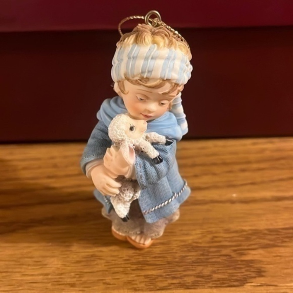 Heirloom ornament  - peace on earth, the shepherds of Bethlehem